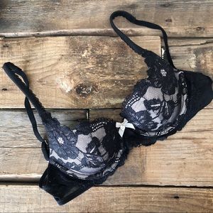 Victoria’s Secret Lined Demi in Black Lace 32C